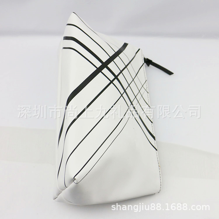 专业定制PU皮革化妆包 女士旅行洗漱收纳包 便携手拿包促销礼品包 9