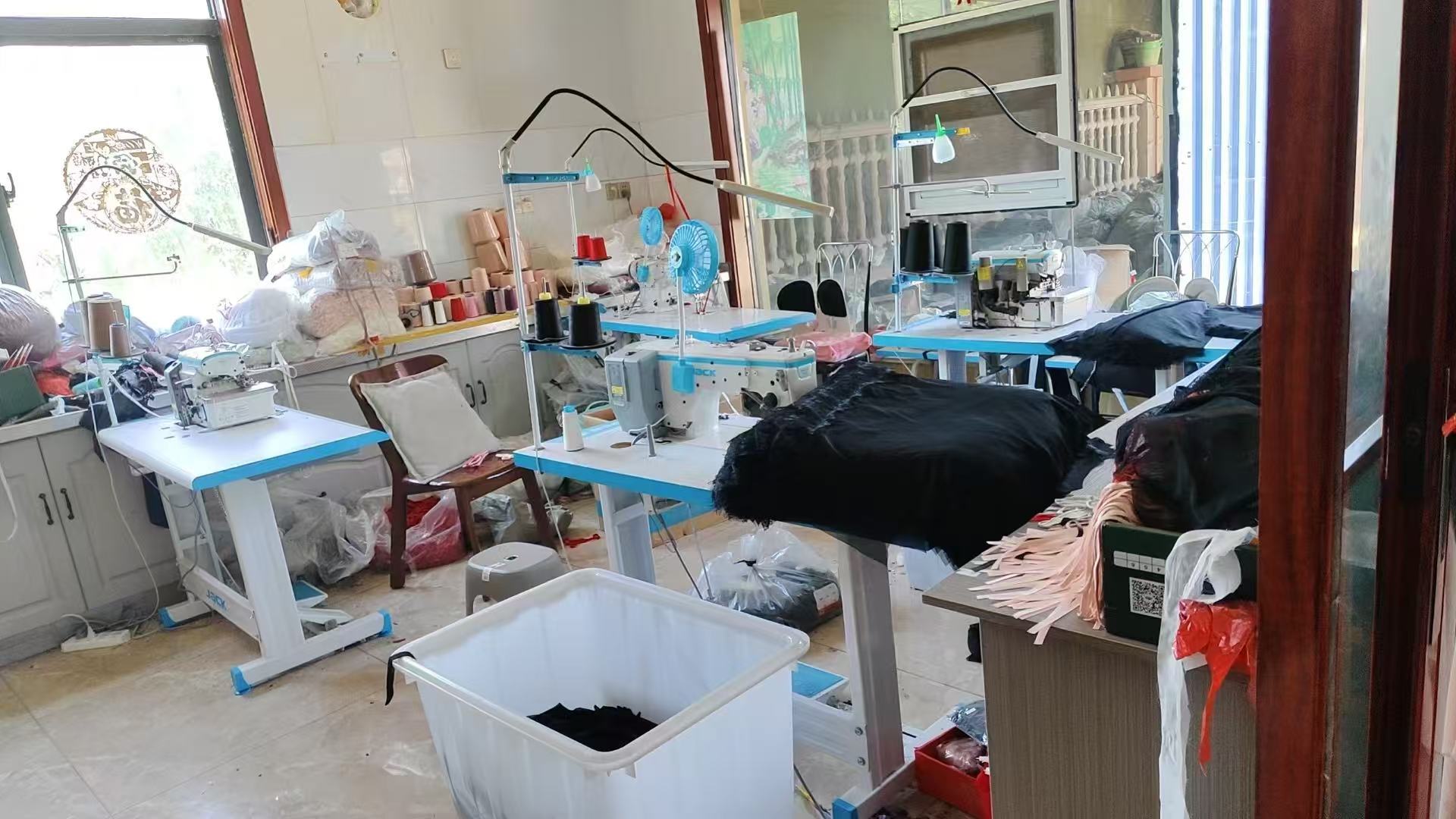 情趣内衣内裤大码黑色蕾丝吊带袜性感珍珠按摩开档丁字裤低腰免脱 4