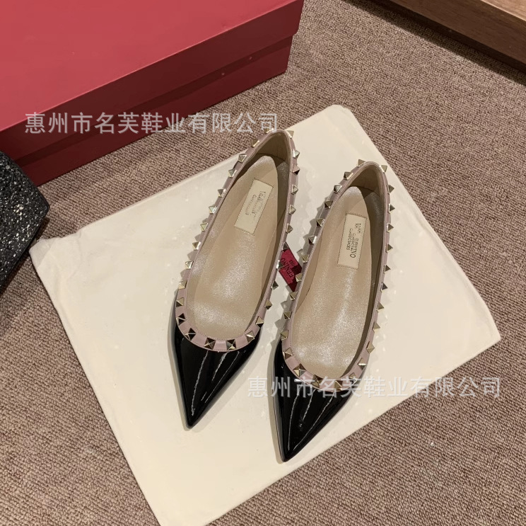 严选高版本~华伦铆钉尖头平底鞋浅口单鞋女2026新款裸色柳钉女鞋 11