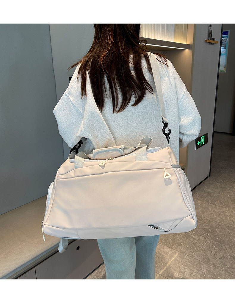 现货批发件多件优惠四种背法旅行包大容量短途行李袋运动健身包轻 5