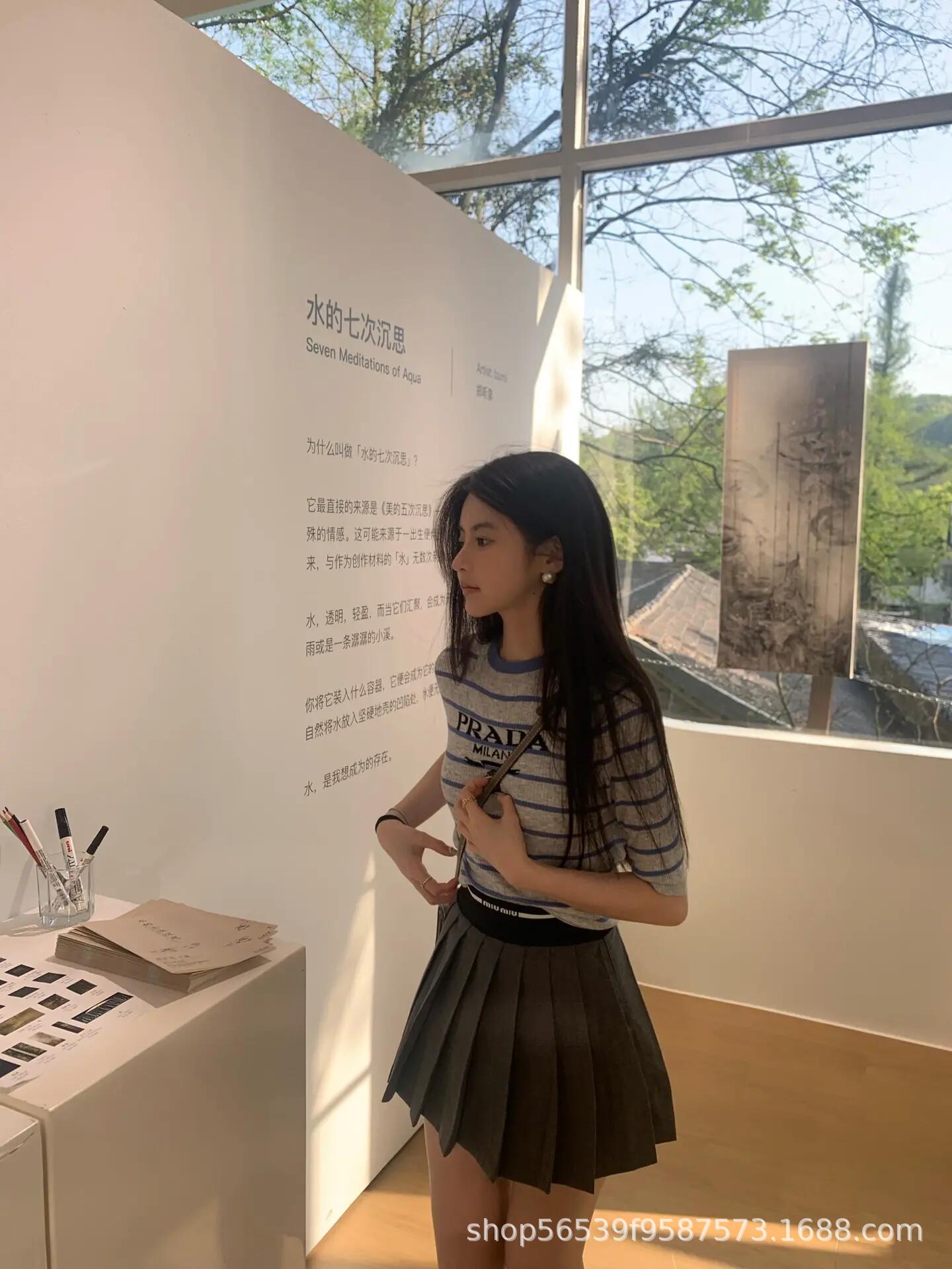 高定版P家蓝灰条纹针织半袖衫2026早春新款气质显白修身辣妹T 8