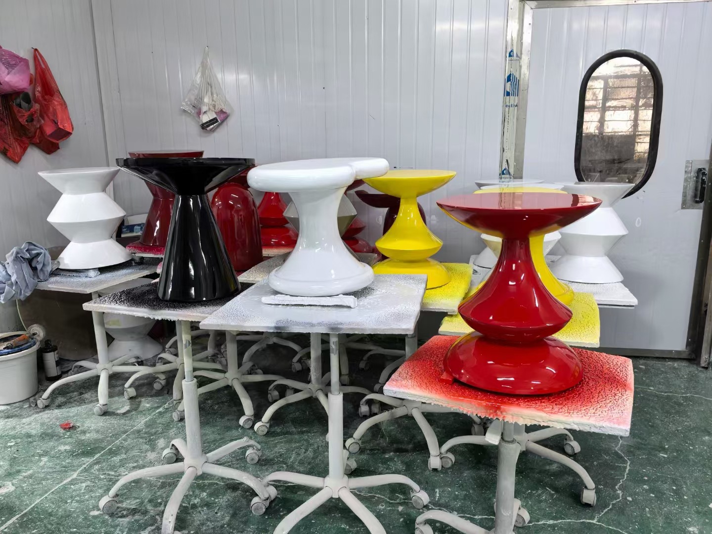 跨境批发现代轻奢异形酒店民宿茶几桌设计师客厅圆形玻璃茶几角几 11