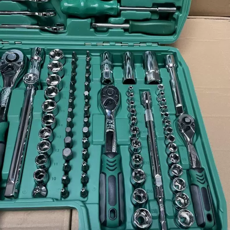 德国品质216件汽修套装多功能套筒扳手修车工具套装管棘轮板手 5