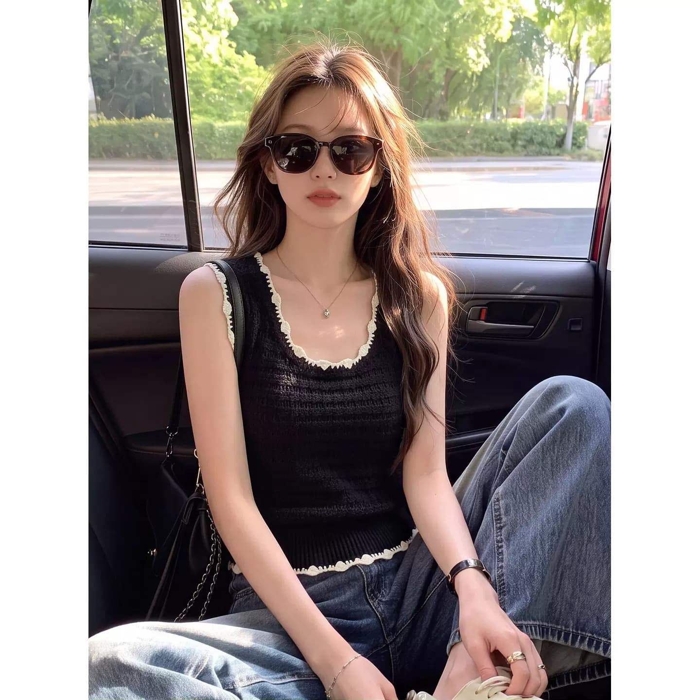 黑色撞色蕾丝花边针织背心女夏季U领波浪边肌理修身短款无袖上衣 2