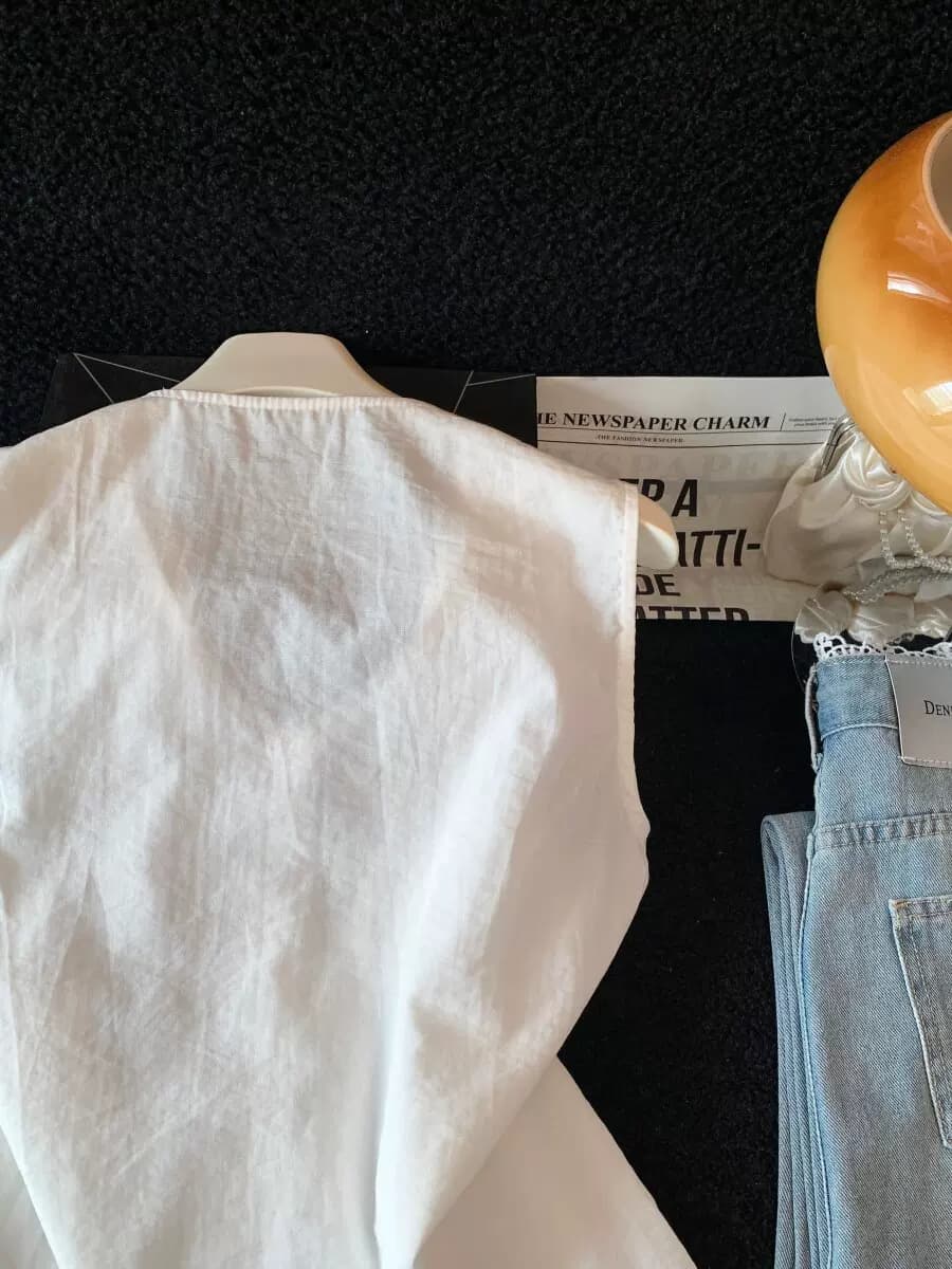 法式小资花边v领背心衬衫女夏季设计感小众无袖遮肉宽松白色上衣 9