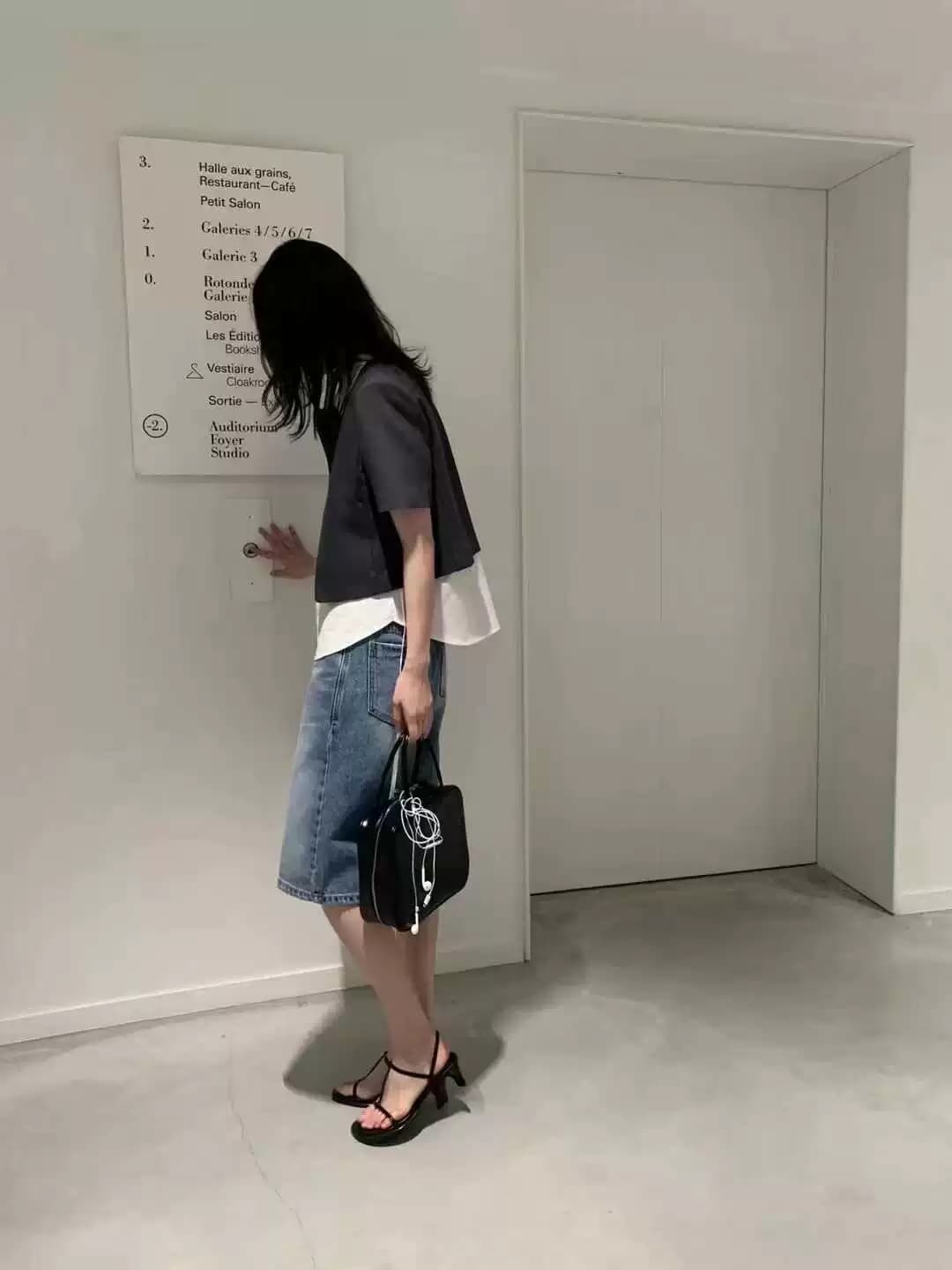 24春秋新款法式风情基础款小跟鞋子T字细带舒适露趾猫跟性感凉鞋 21
